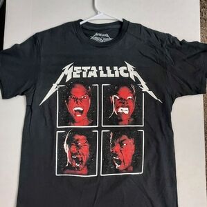 Vintage 2017 Metallica WorldWiredTour T-Shirt